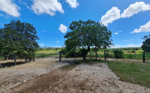 Fazenda em Araruama no RJ à Venda – Porteira Fechada