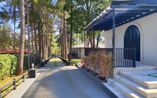 SÍTIO DE ALTO PADRÃO EM BOTUCATU/SP