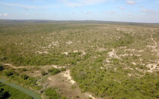 FAZENDA À VENDA EM POMPÉU MG – 553 HA – ÁREA BRUTA RICA EM ÁGUA